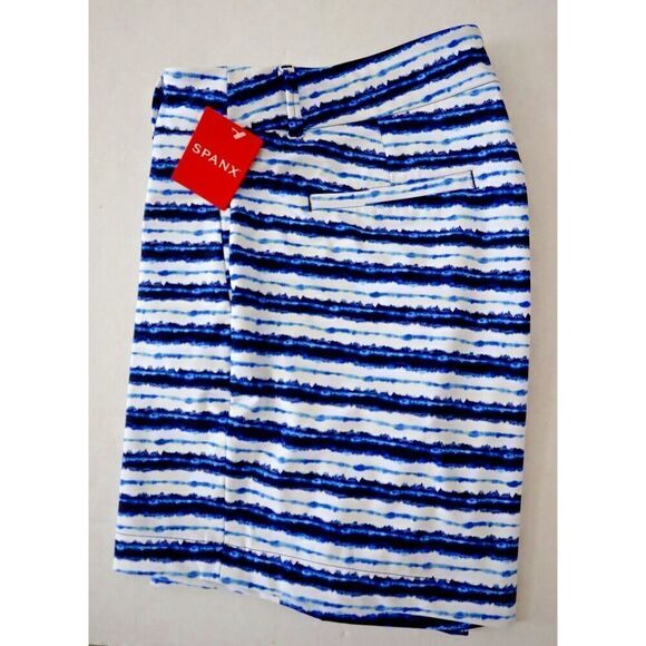 Spanx 50213R Women’s Sz Medium White/Blue Painted Stripes 6" Sunshine Shorts - Picture 4 of 8
